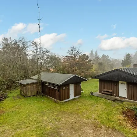 Holiday home Calle - 1km From The Sea In Western Jutland By Interhome